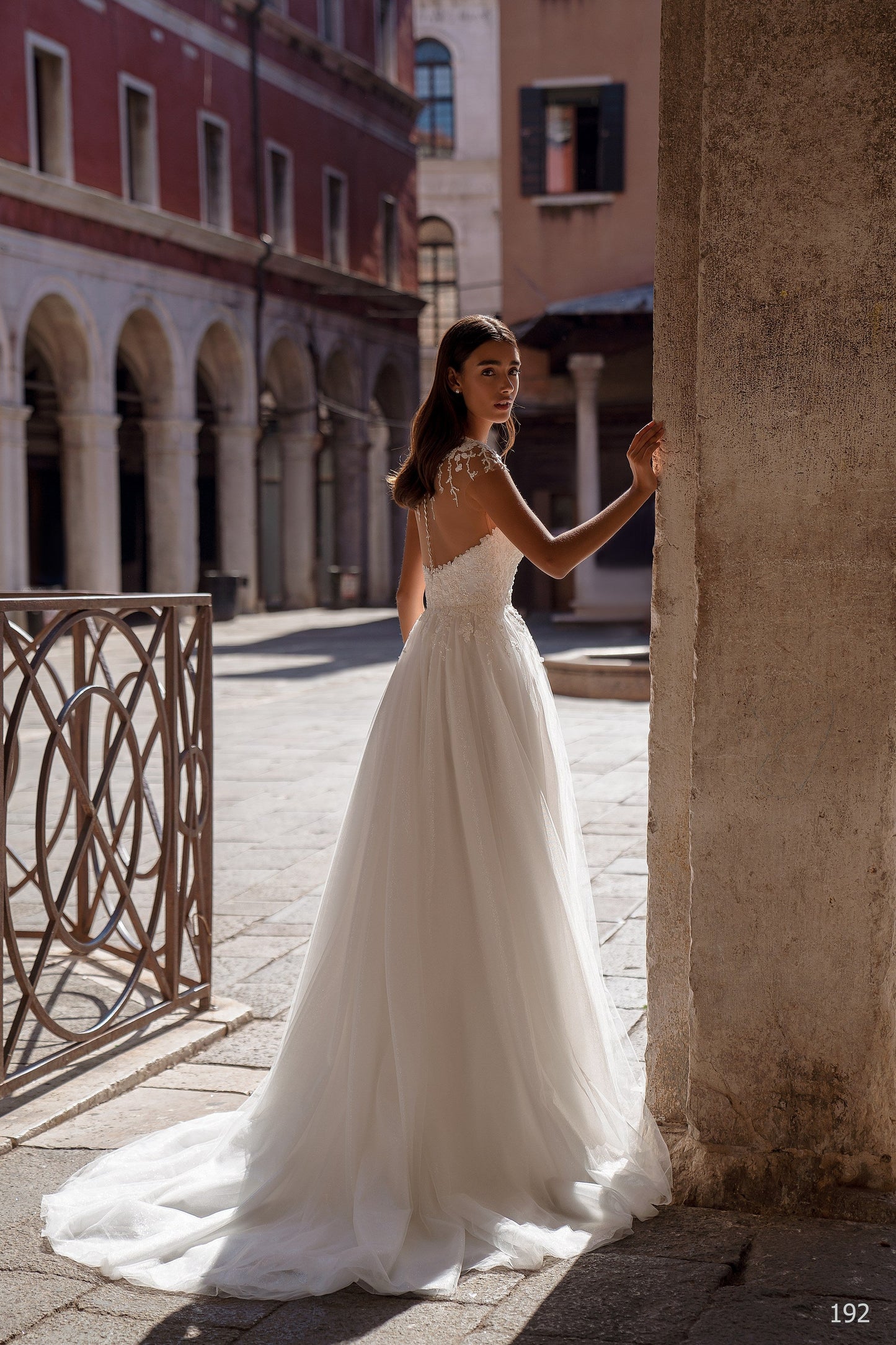 EMABRIDE 192