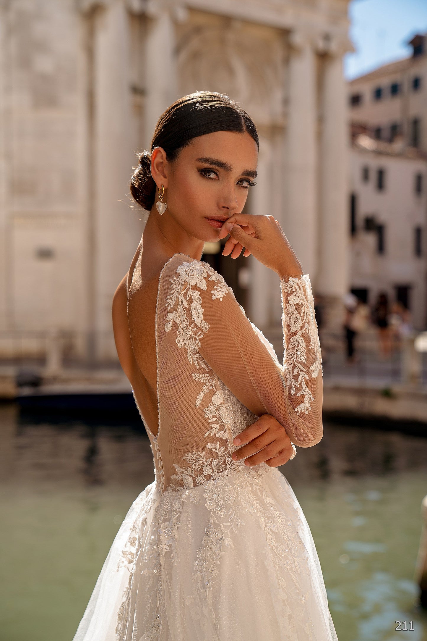EMABRIDE 211