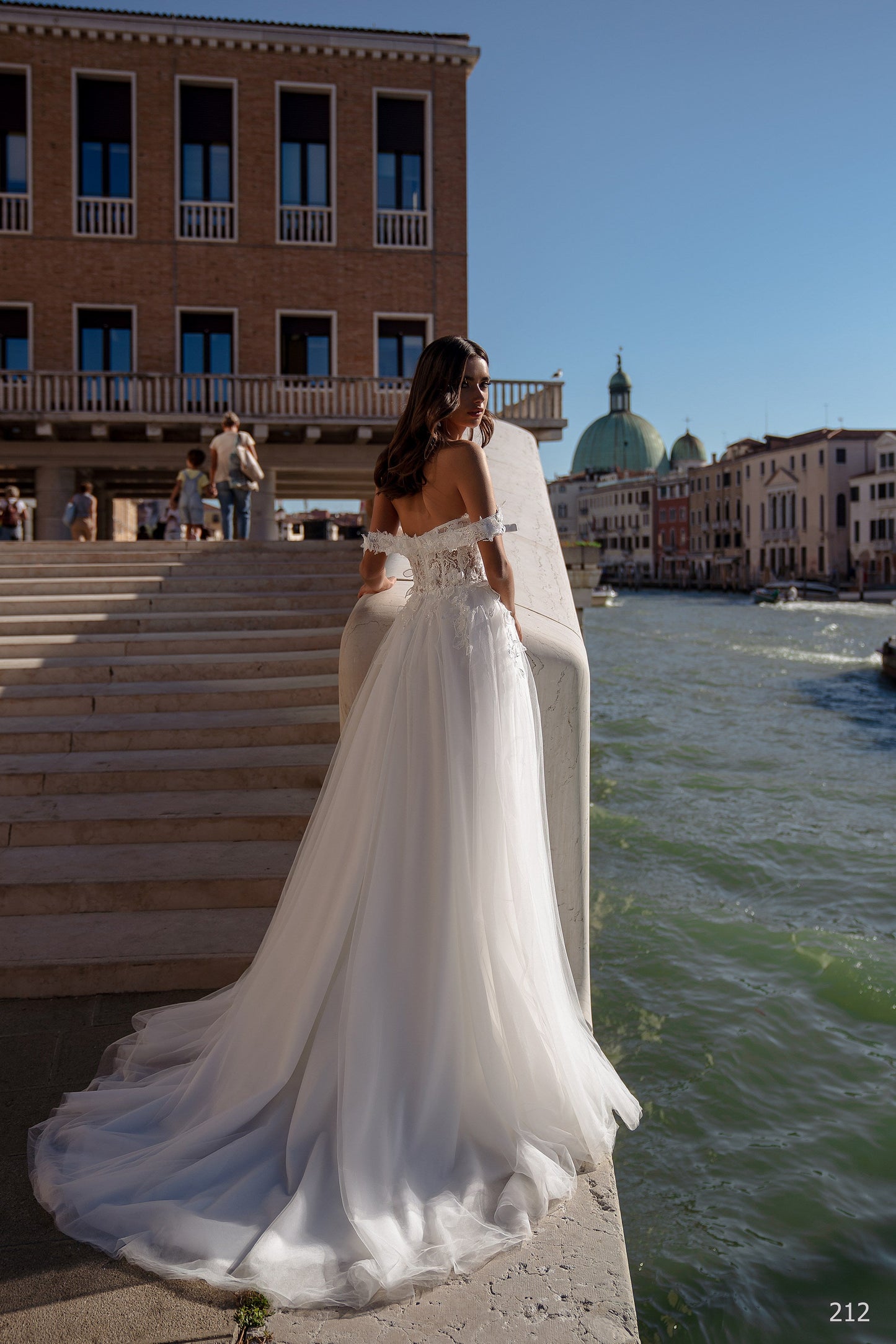 EMABRIDE 212