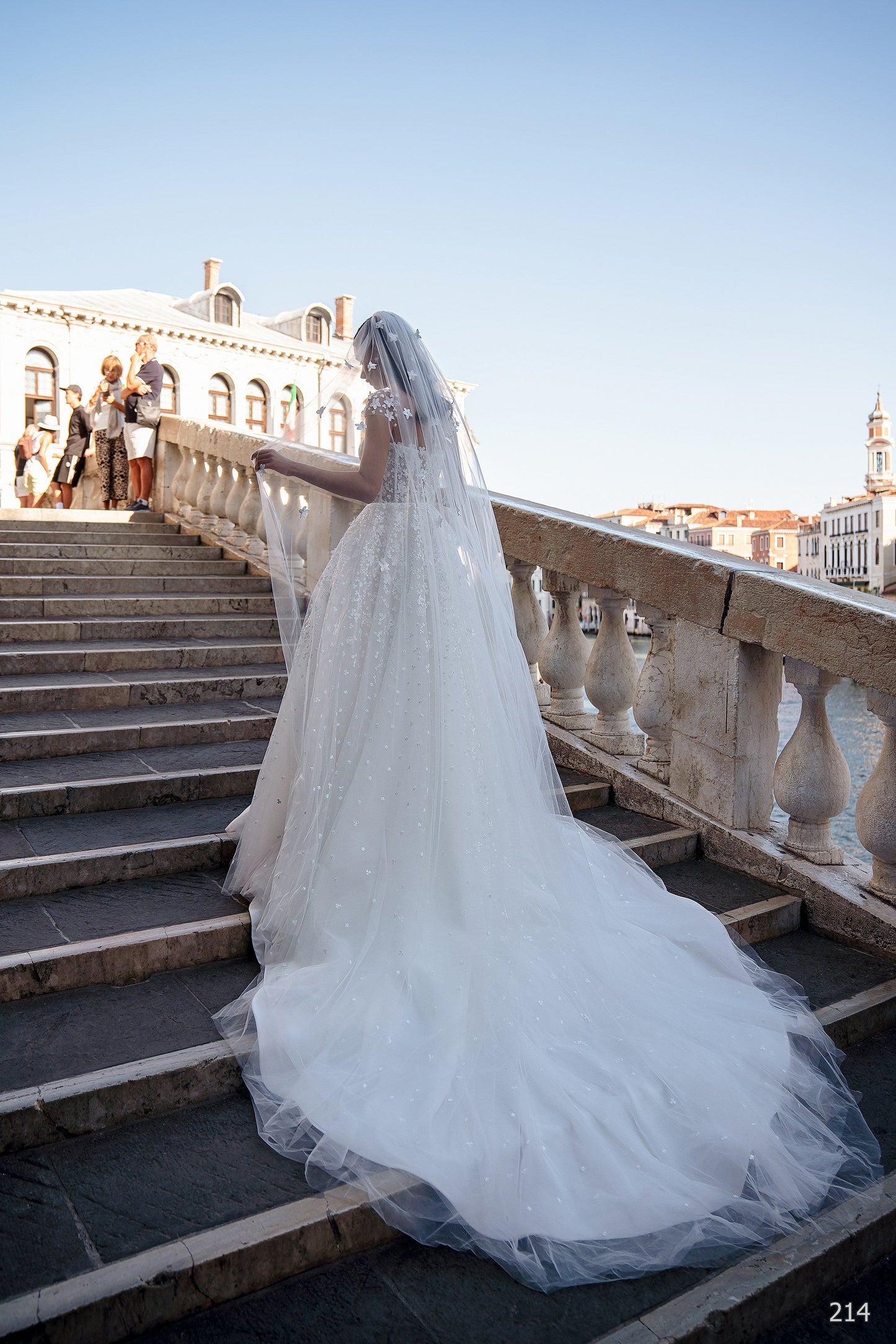 EMABRIDE 214