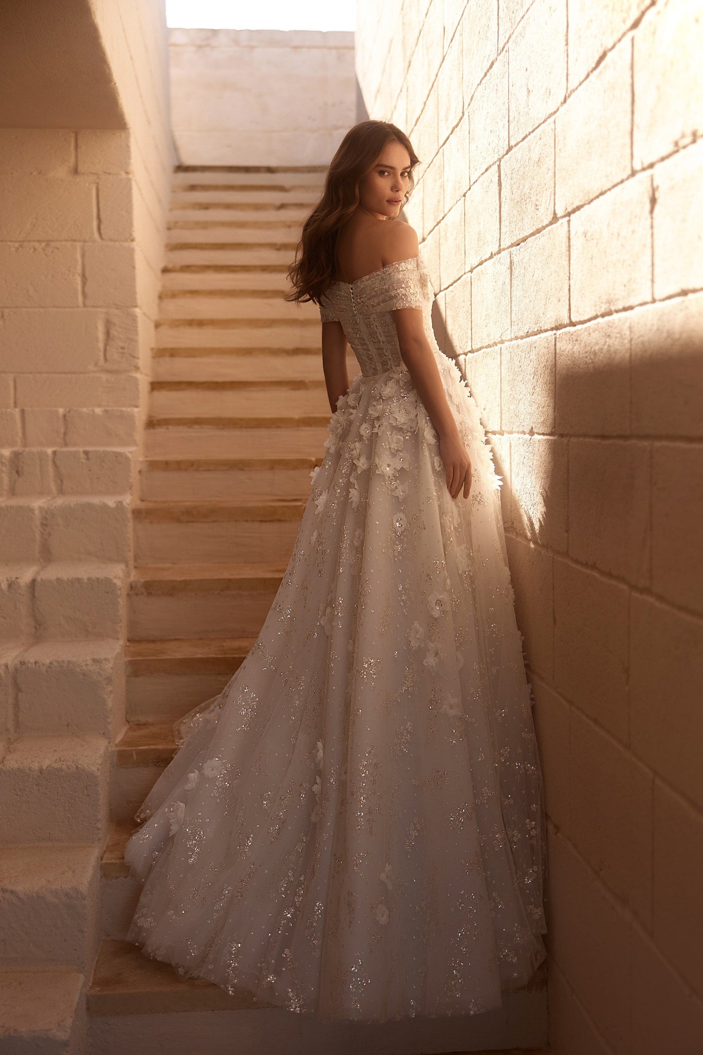 Elena Morar BL-022