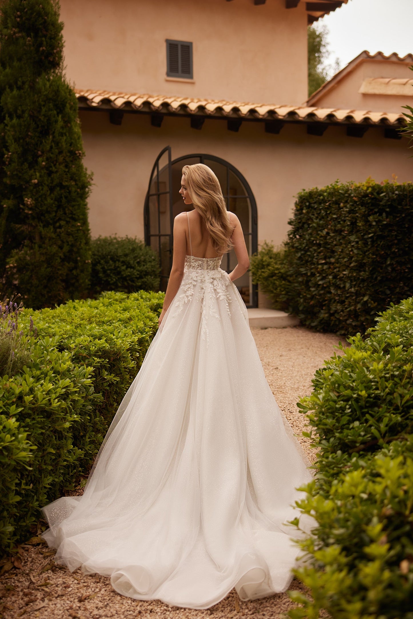 Elena Morar ND-024