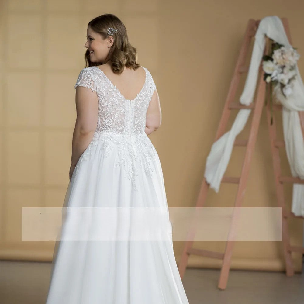 Inclusive size wedding dress with structured bodice and airy skirt