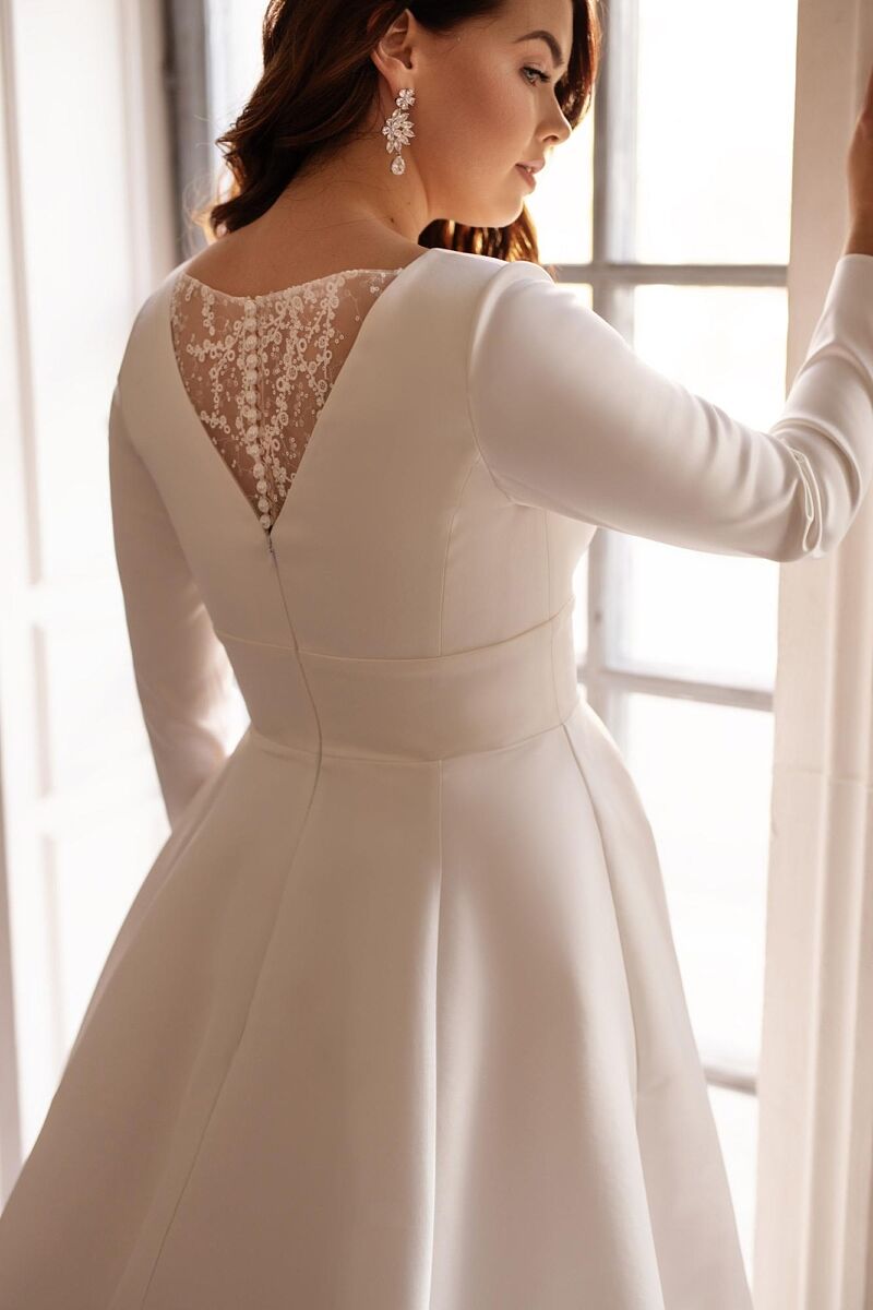 Modest plus size wedding dress in satin with elegant and refined style