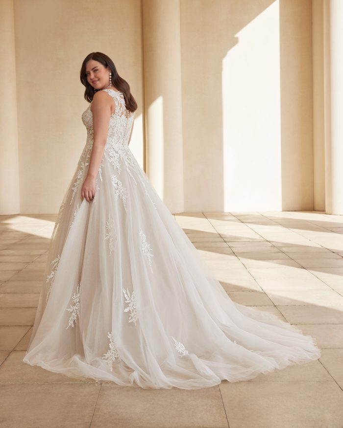 Sleeveless plus size wedding dress ideal for outdoor bohemian weddings