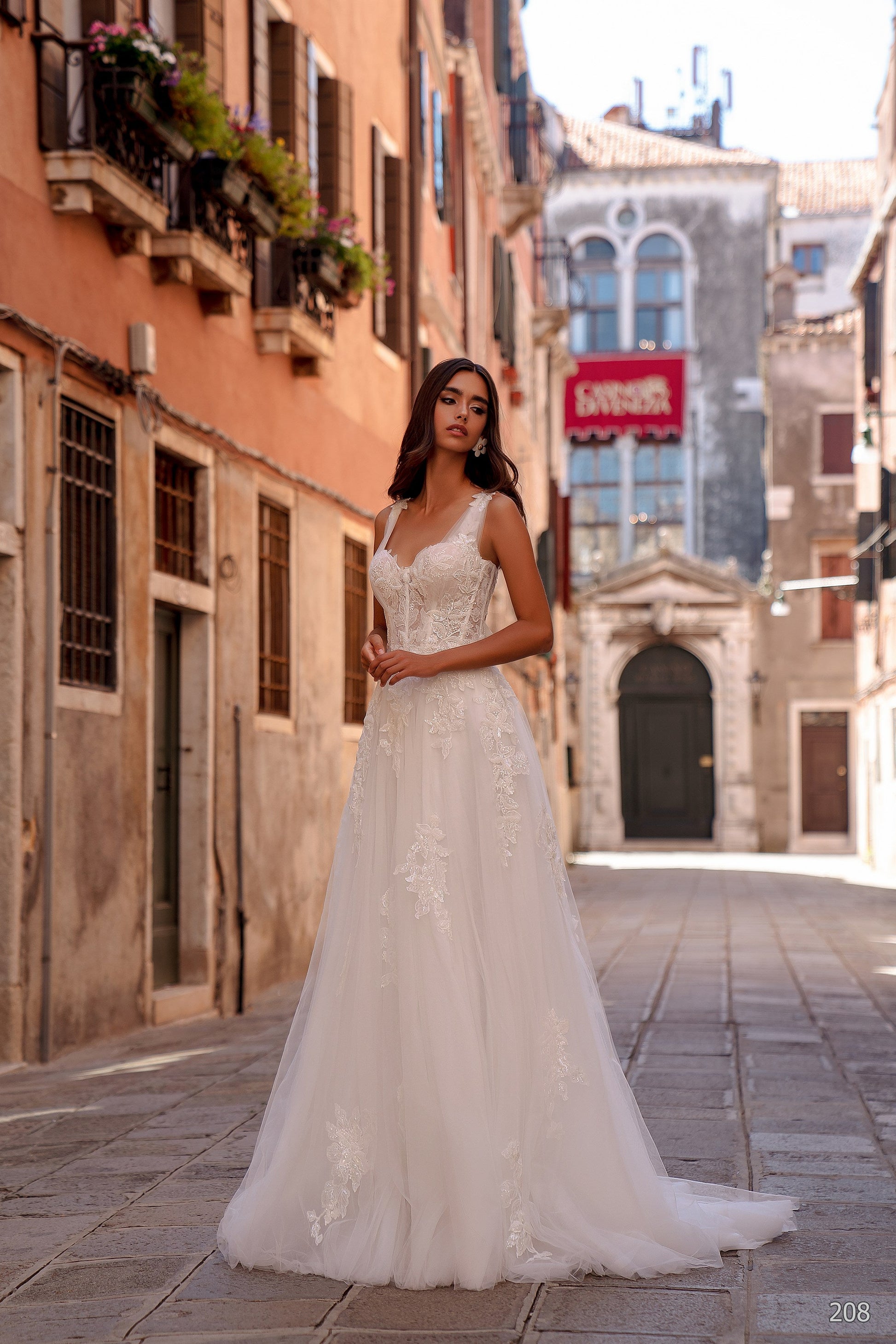 EMABRIDE 208