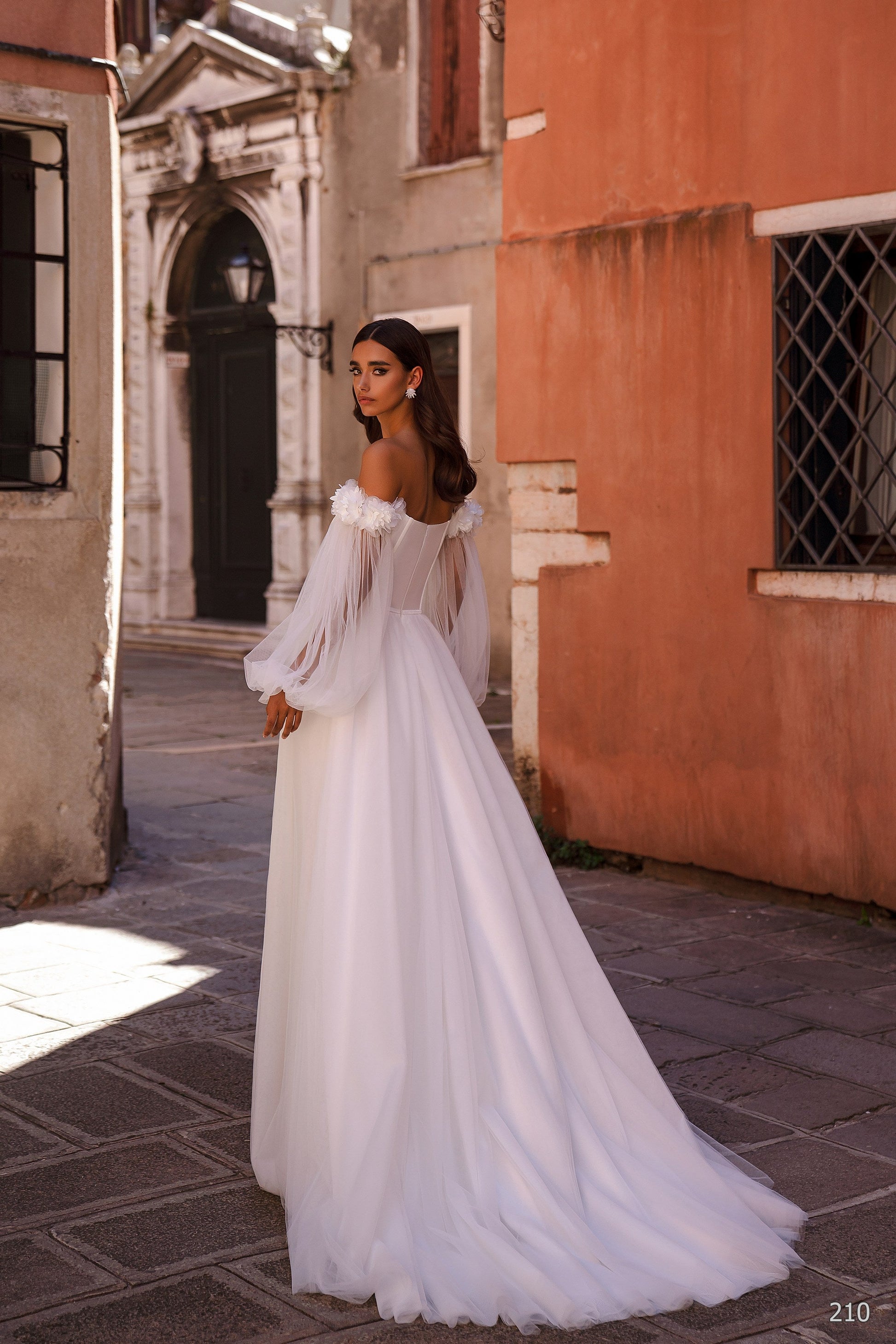 EMABRIDE 210