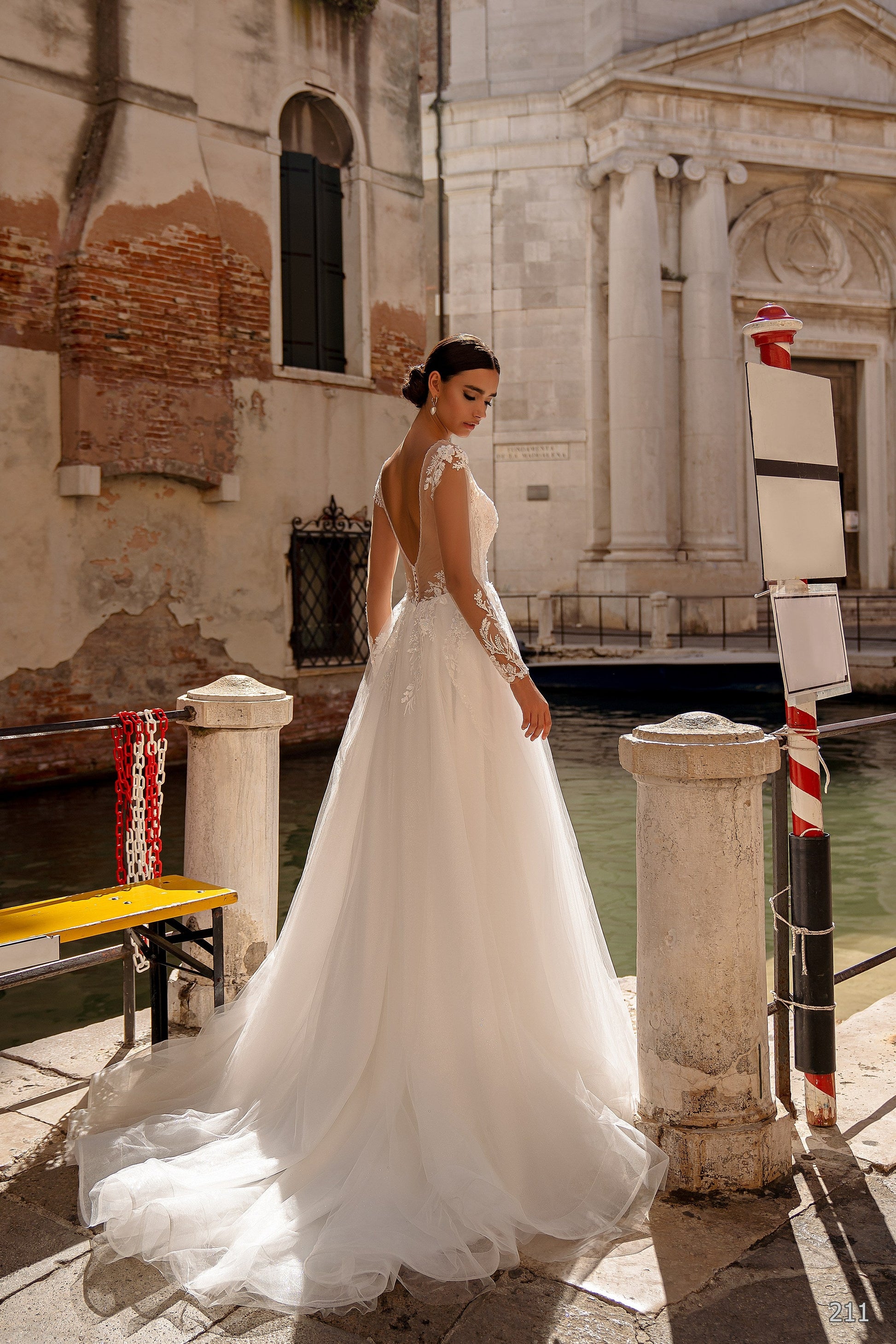 EMABRIDE 211