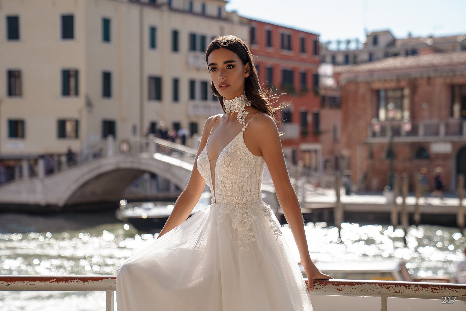 EMABRIDE 217
