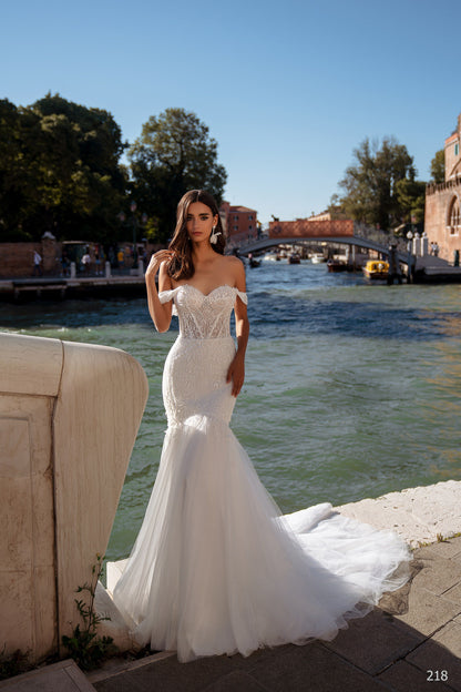 EMABRIDE 218