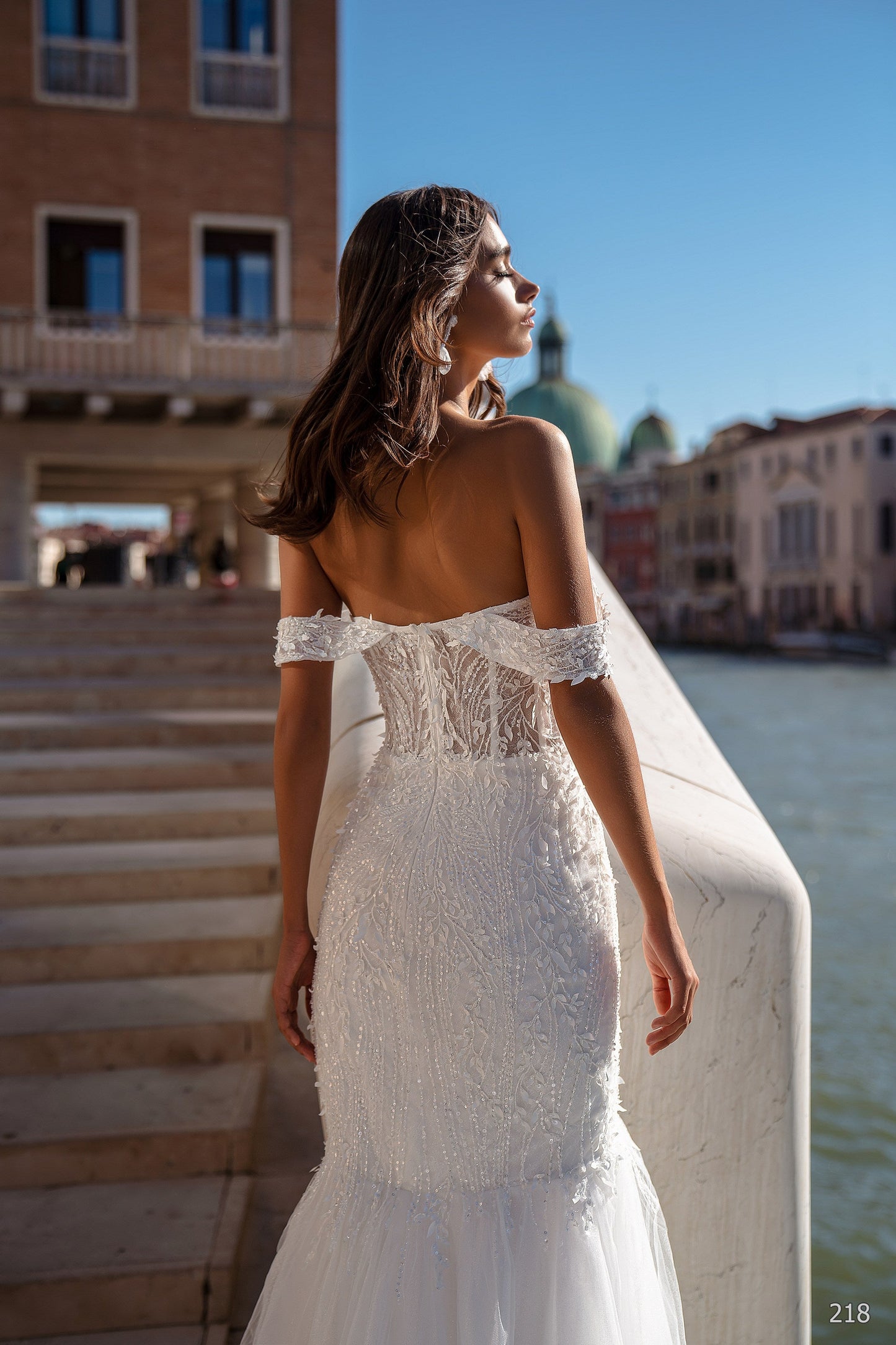 EMABRIDE 218