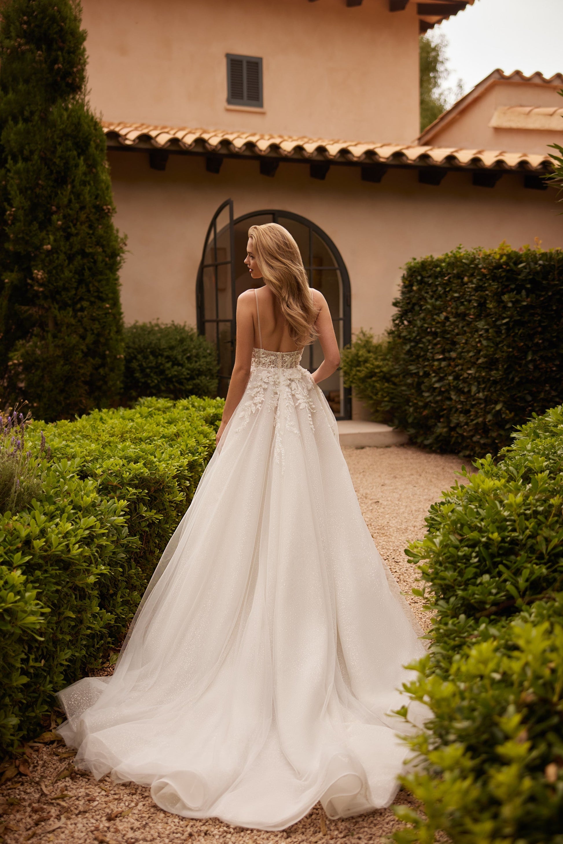 Elena Morar ND-024