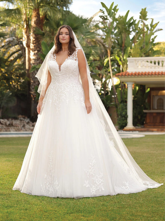 Plus size A-line tulle wedding dress with V-neck and lace applique front