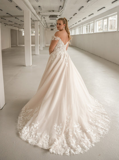 Plus size wedding dress with V-neckline and off-shoulder straps
